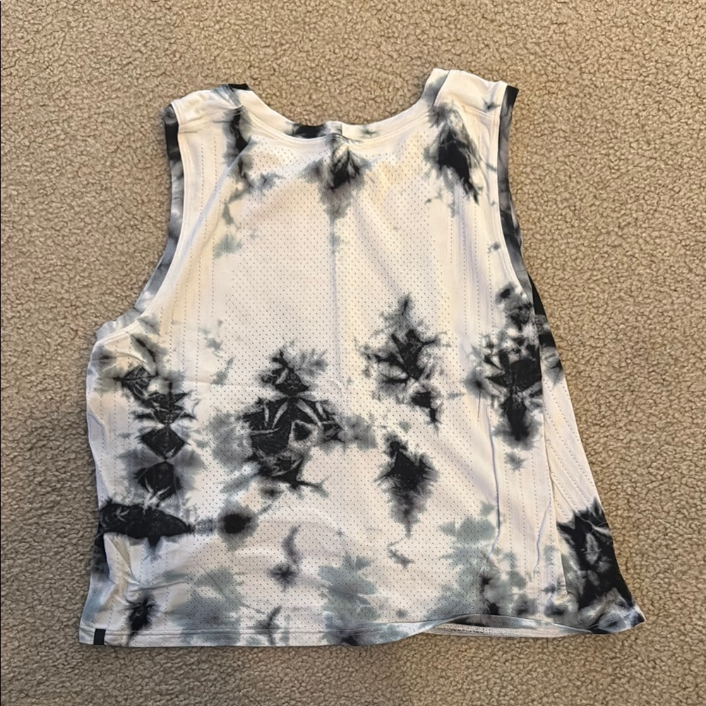 Black and White Tie-Dye Women's Top